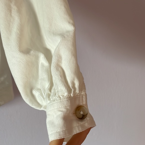 XS cream colored Madewell corduroy shirred sleeve button front top - Picture 6 of 10